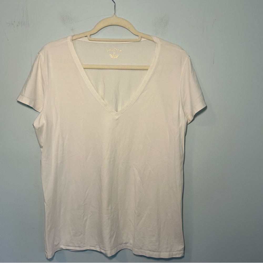 Lilly Pulitzer Pima Cotton White Short Sleeve V-Neck T-Shirt Size XL